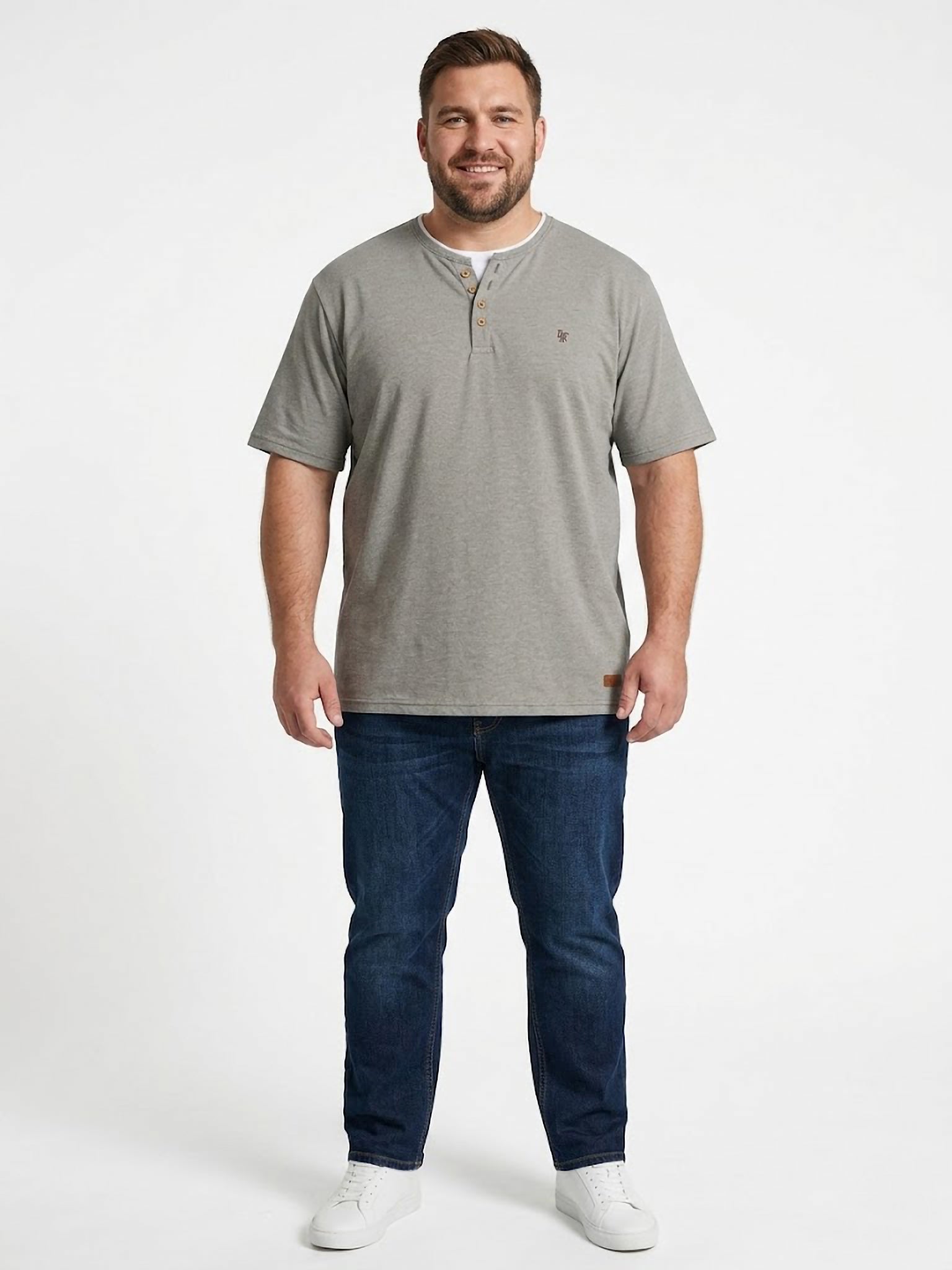 Camiseta Forestal "Henley Premium" – Estilo Cuello Panadero