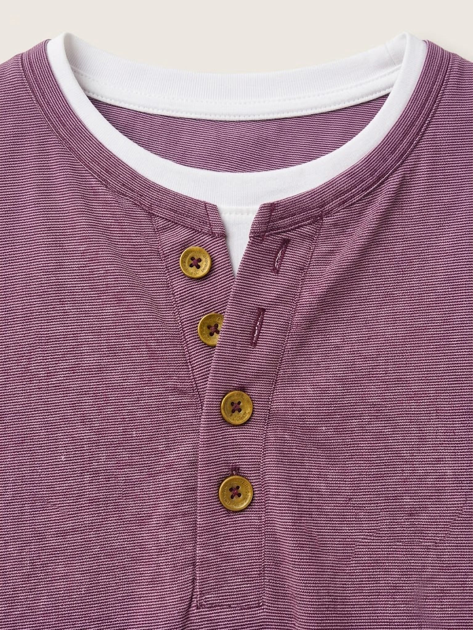 Camiseta Forestal "Henley Premium" – Estilo Cuello Panadero